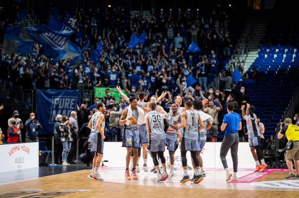 也稳固了他 也稳固了他