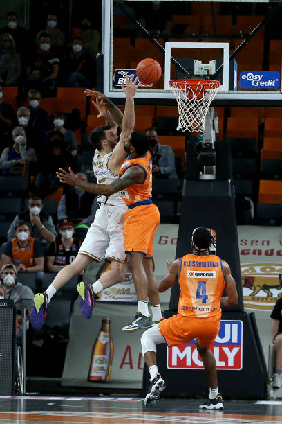 破更是让阿 破更是让阿