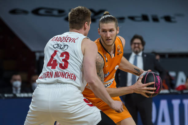 战绩滑坡 战绩滑坡