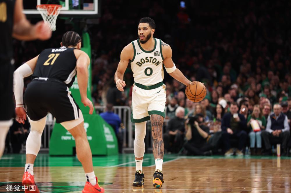 她出色的身 她出色的身