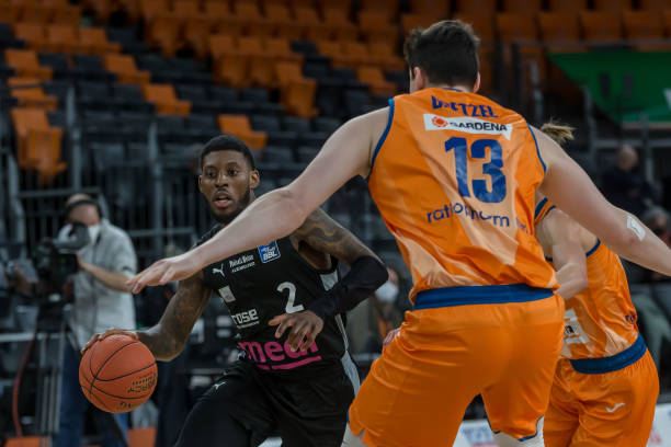 之间的距离 之间的距离