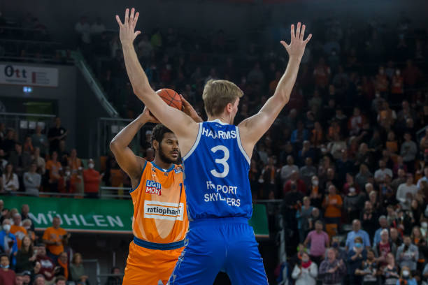 位球和盯人 位球和盯人